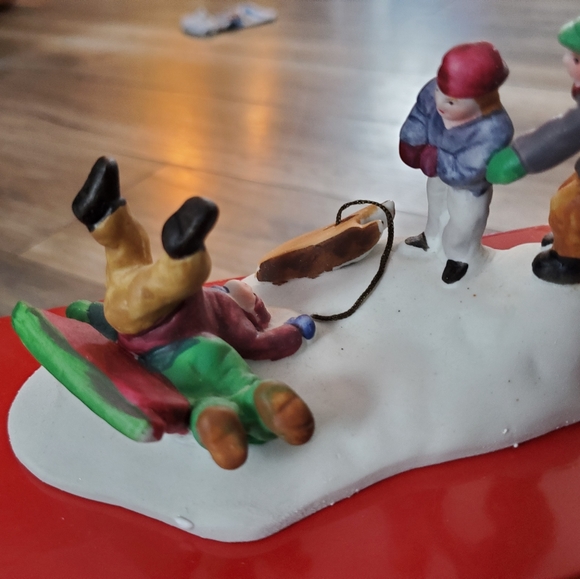 Lemax - Picture 3 of 10